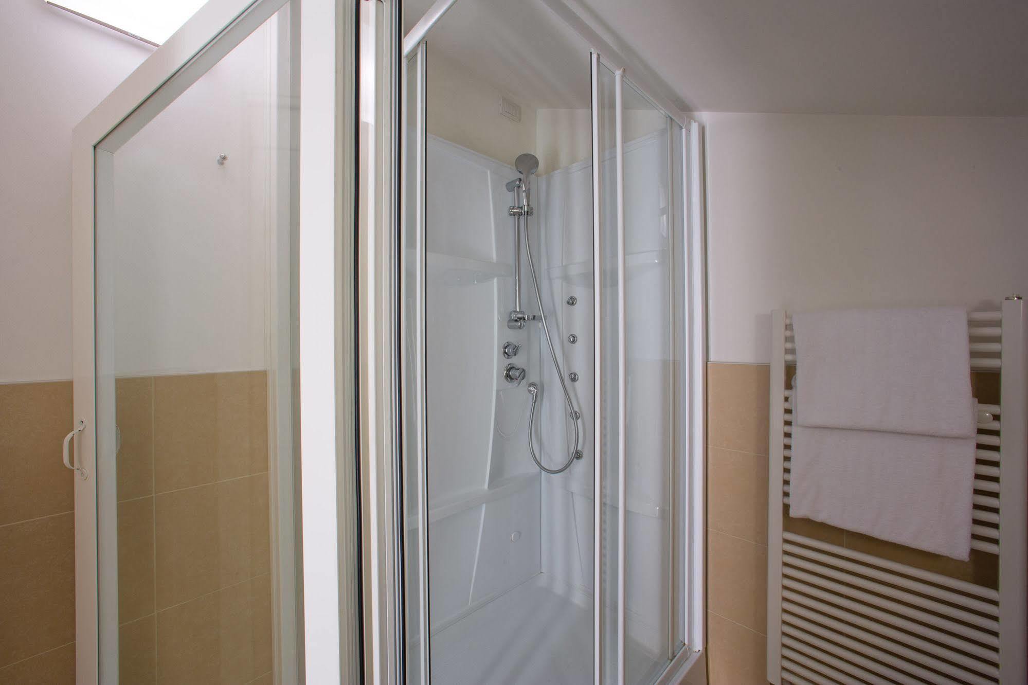 פארמה Hotel Forlanini 52 מראה חיצוני תמונה