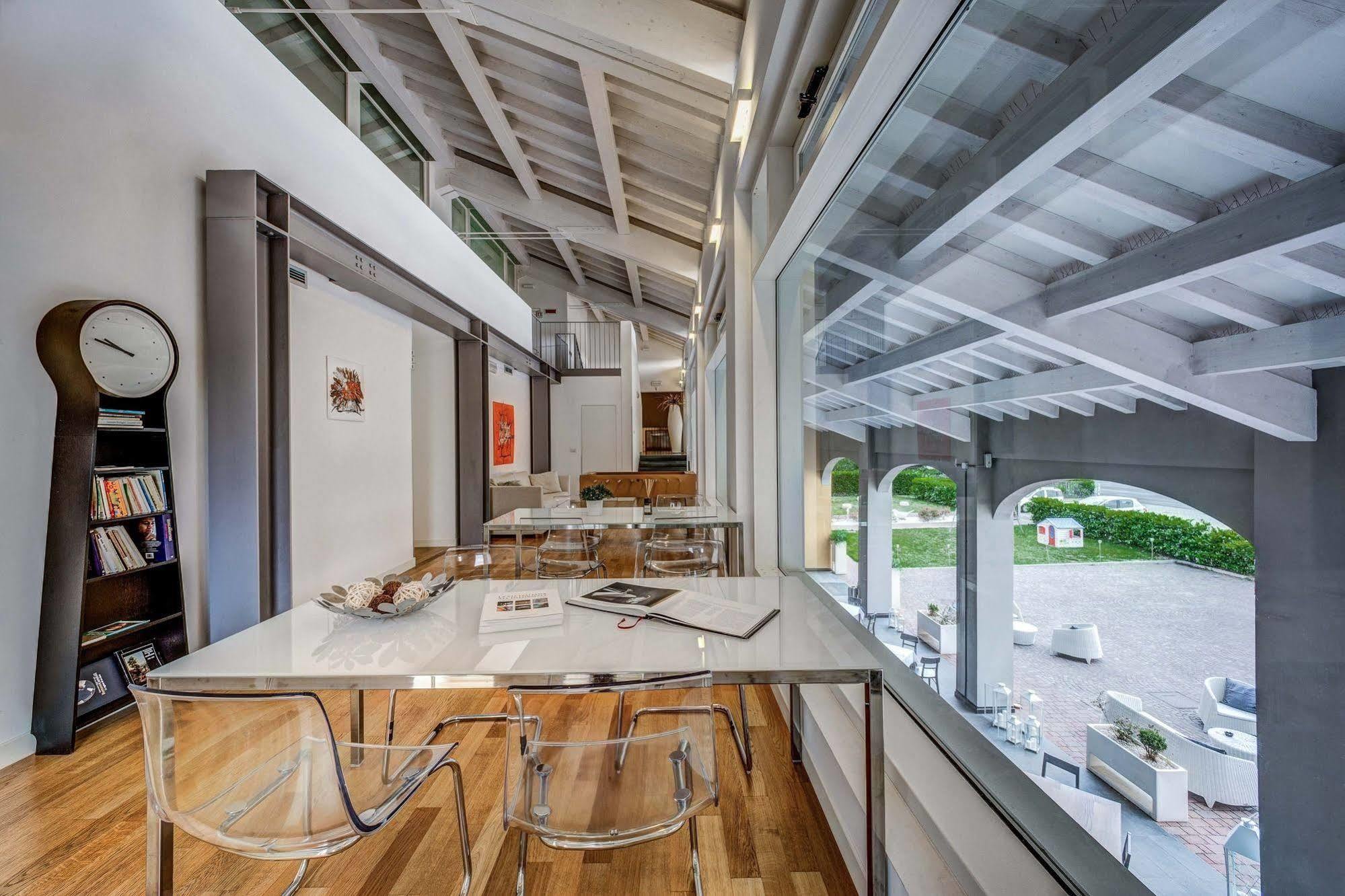 פארמה Hotel Forlanini 52 מראה חיצוני תמונה